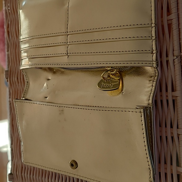 Wallet betsey jonhson new no tag - Picture 8 of 14